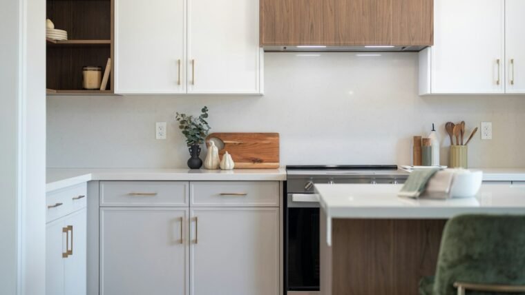 10 Renter Friendly Kitchen Backsplash Ideas That Look Stylish Not Temporary